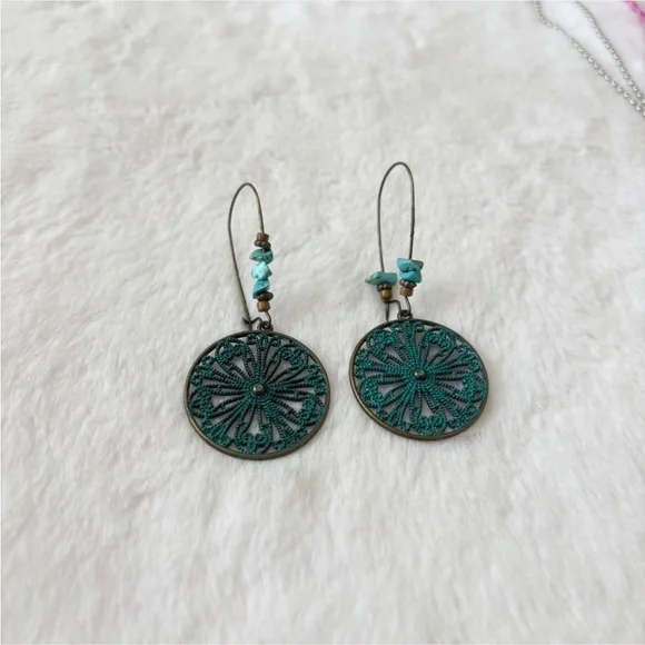 5/$15 🩷 MUST BUNDLE Turquoise Filigree Drop Earrings - Picture 3 of 4